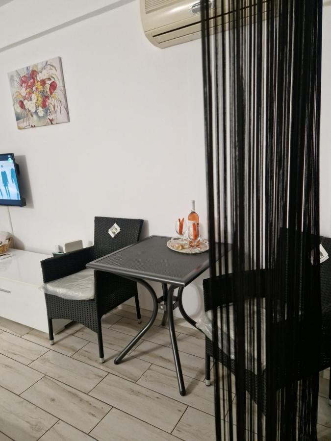 Bianca Studio Eforie Nord Apartment ภายนอก รูปภาพ